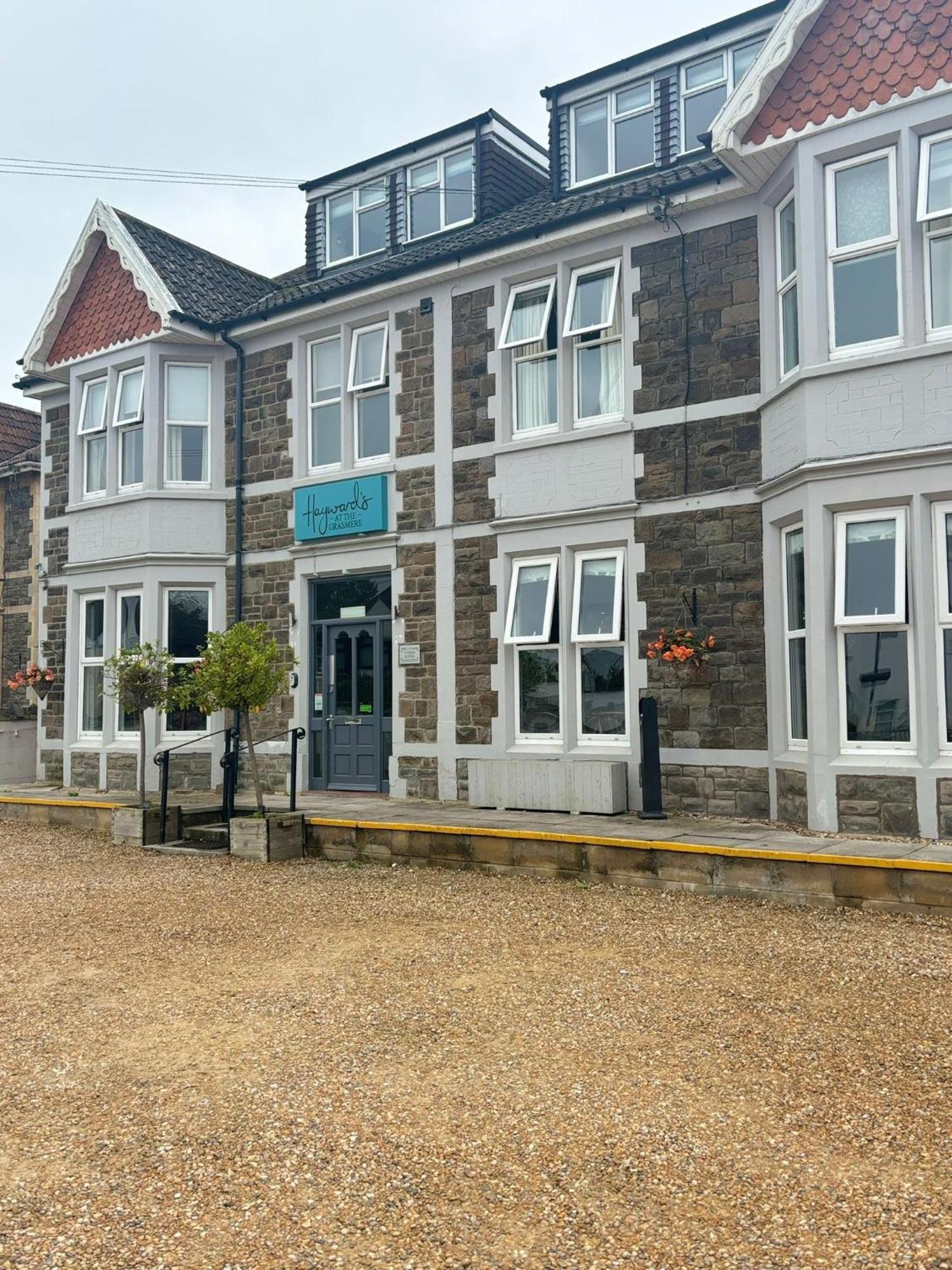 Hayward'S At The Grasmere Keynsham Exterior photo